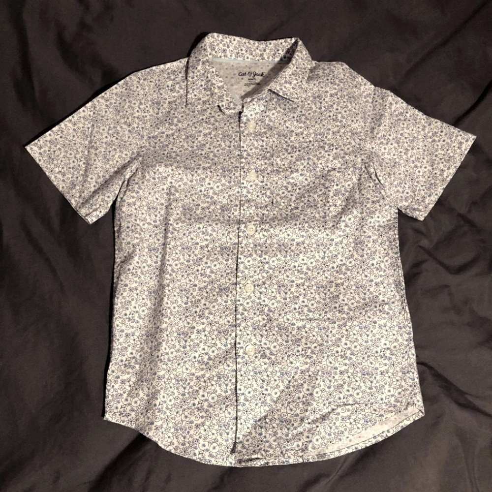 Cat and Jack Floral Button Down Shirt size 6/7